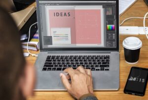 Lire la suite à propos de l’article Infographiste au Maroc : Les clés pour exceller dans ce métier